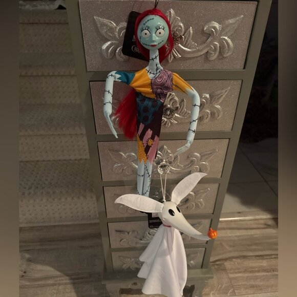 Disney the nightmare before Christmas small figurines hangable zero sally jack - Picture 2 of 2